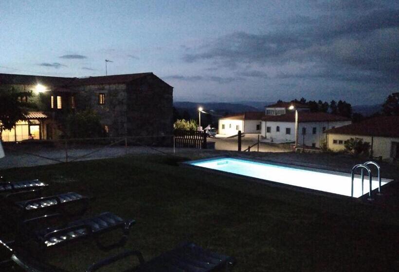 Пансион Guesthouse Casa Das Abegoarias