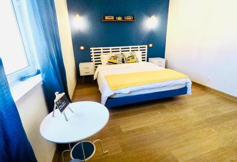 Пансион Pillows Peniche B&b