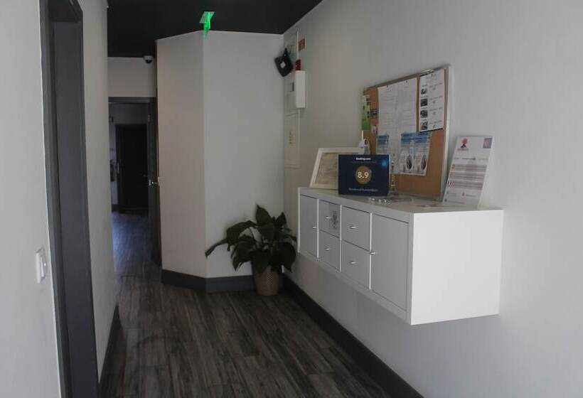 פנסיון Residencial Kuarenta&um