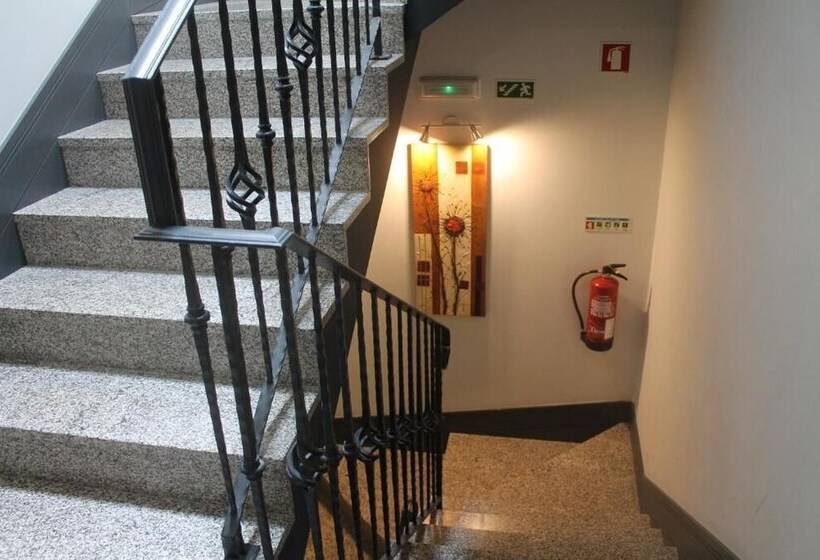 פנסיון Residencial Kuarenta&um