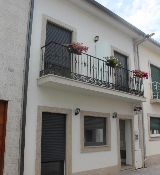 פנסיון Residencial Kuarenta&um