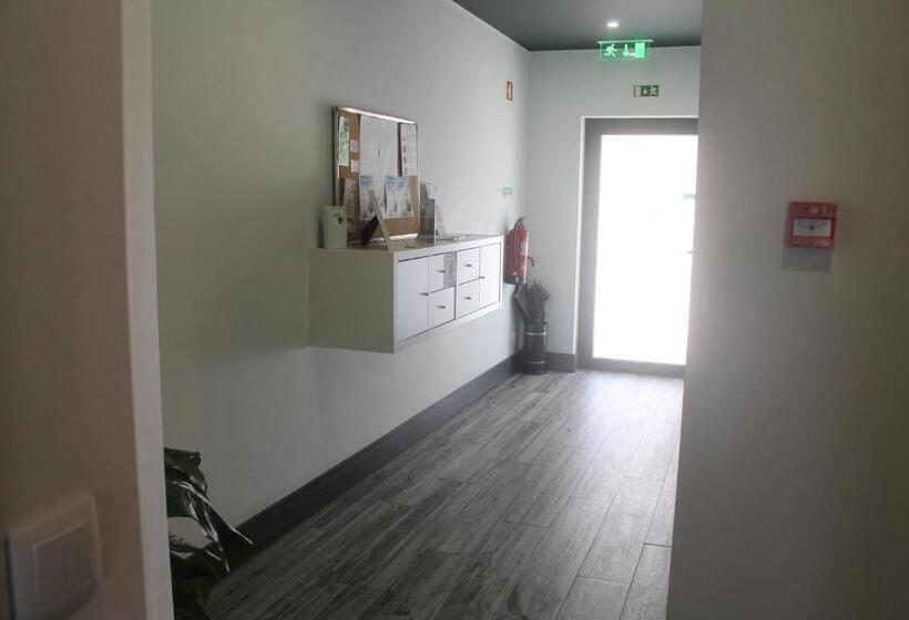 פנסיון Residencial Kuarenta&um