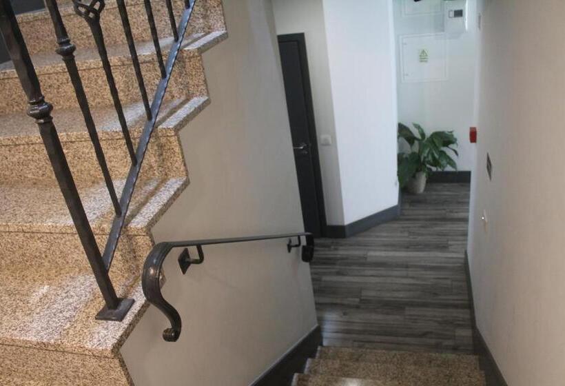 פנסיון Residencial Kuarenta&um