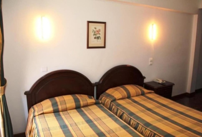 بنسيون Residencial Santo António