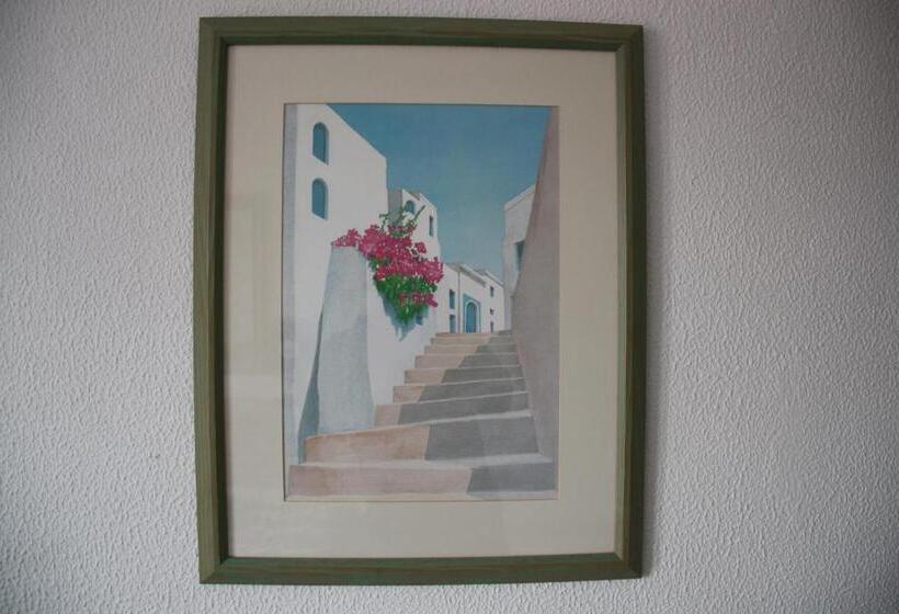 Пансион Roulito S Guest House