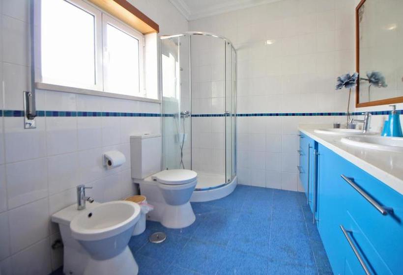 Пансион Pillows Peniche B&b