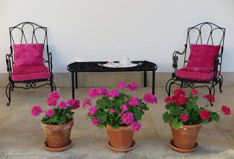 پانسیون Solar De Santa Maria