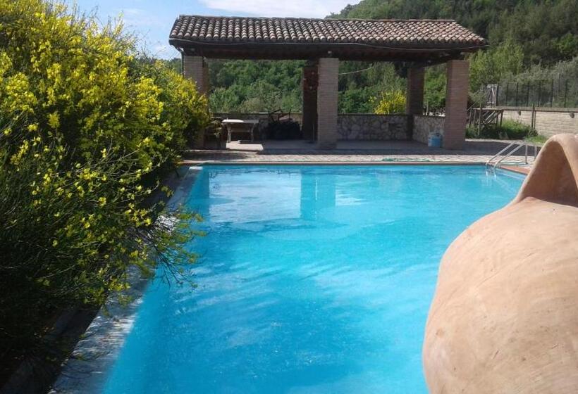 호텔 Agriturismo Olivastrella