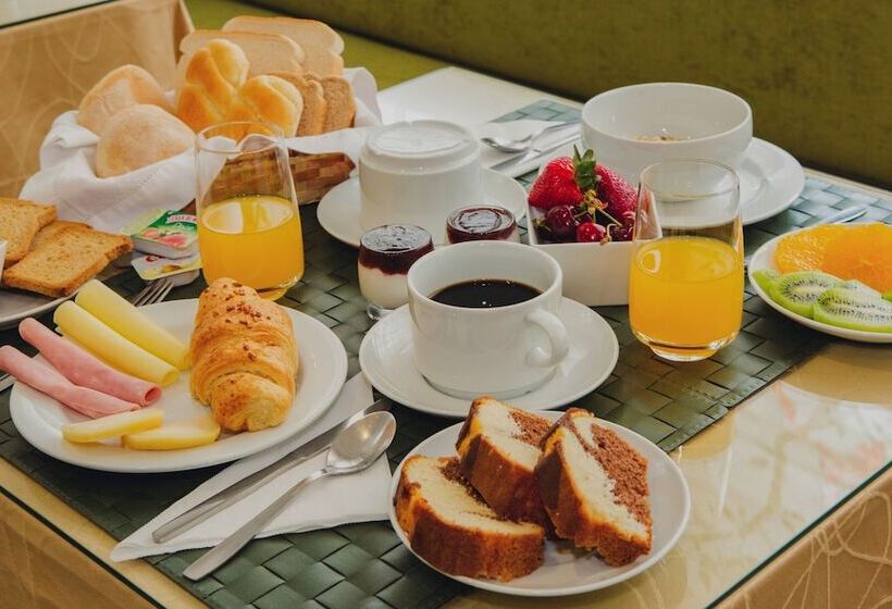 Отель Imperio Do Rei