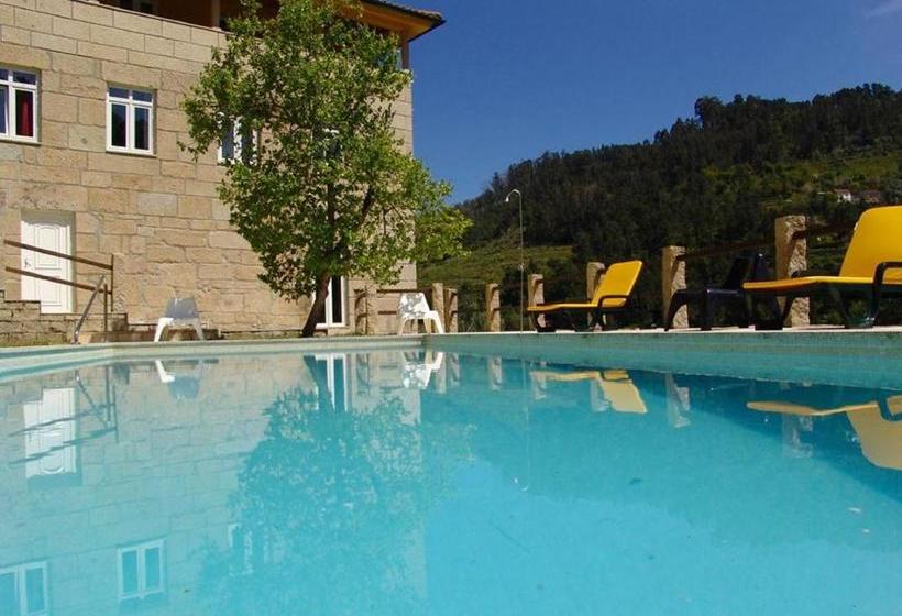 Отель Quinta Casal De Vila Pouca