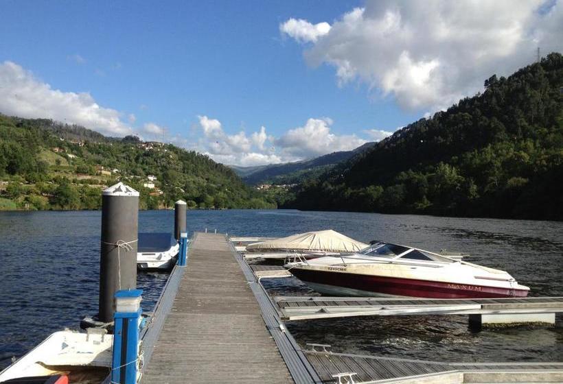 Отель Quinta Casal De Vila Pouca