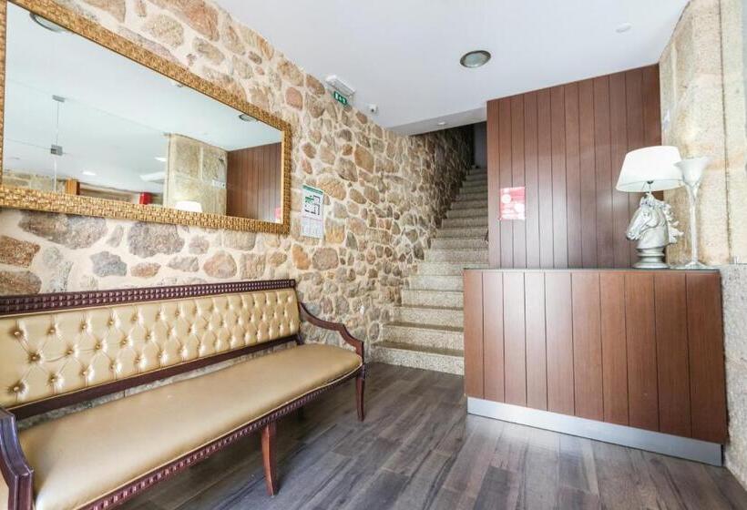 펜션 Alojamento Central