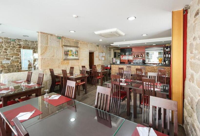 펜션 Alojamento Central