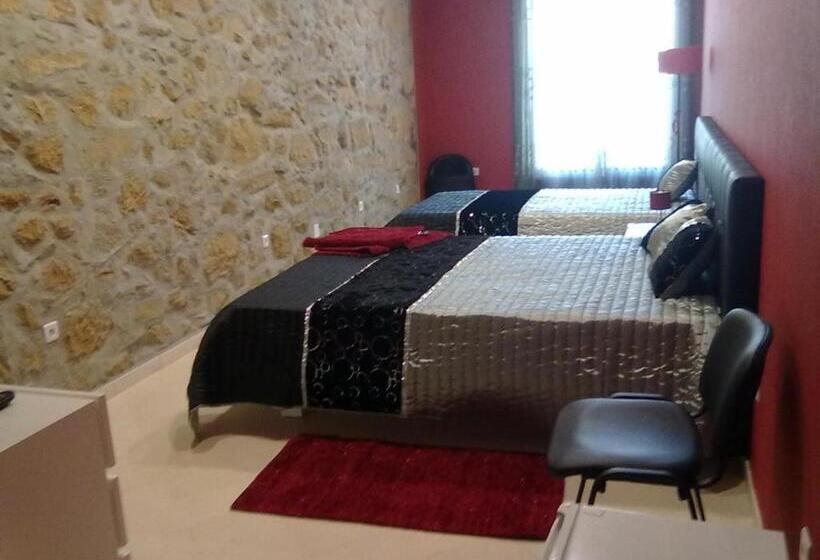 펜션 Alojamento Galerias Nascentes