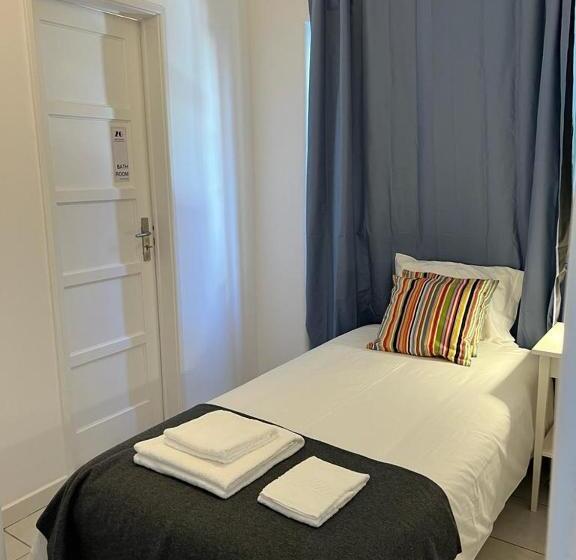 پانسیون Alvalade Ii Airport Guest House