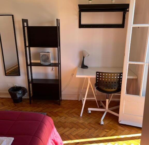 پانسیون Alvalade Ii Airport Guest House