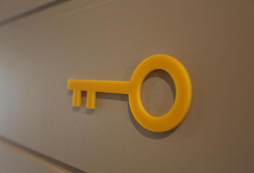 پانسیون Aurienzia