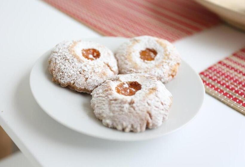 پانسیون Aurienzia