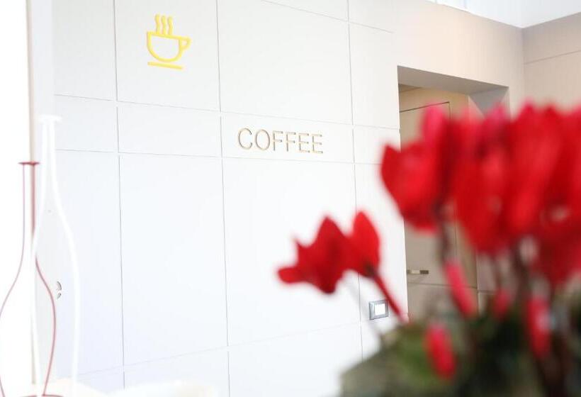 پانسیون Aurienzia