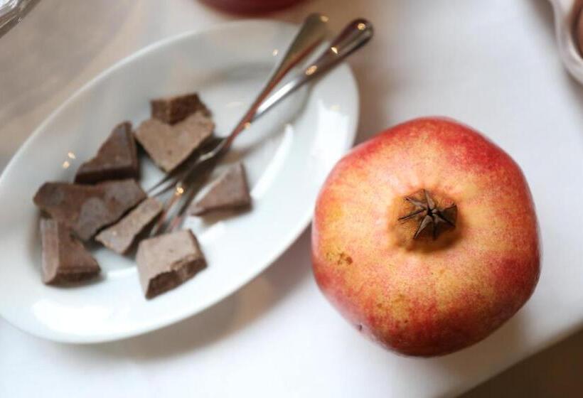 پانسیون Aurienzia