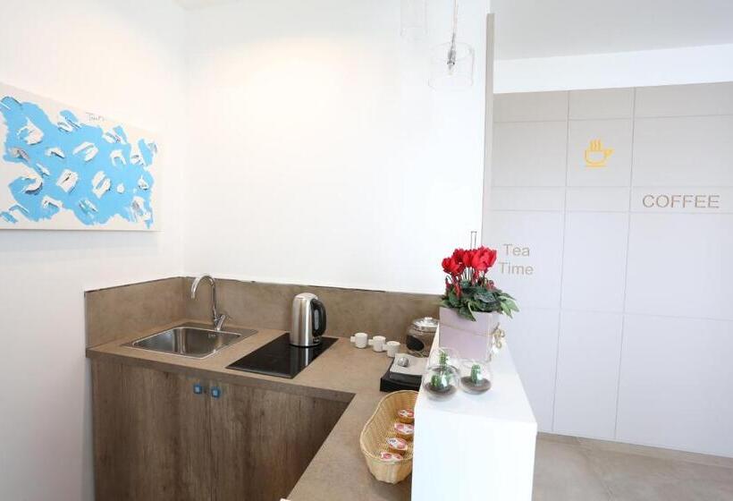 پانسیون Aurienzia