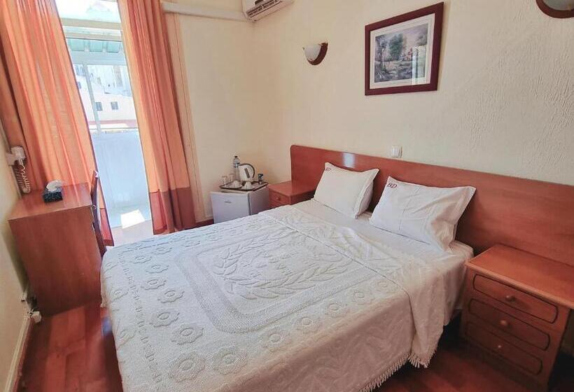 پانسیون Bons Dias