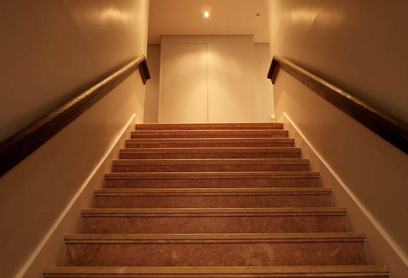 پانسیون Cacilhas Guest Apartments