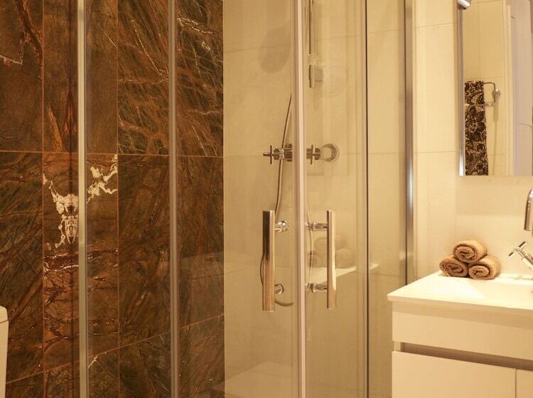 پانسیون Cacilhas Guest Apartments