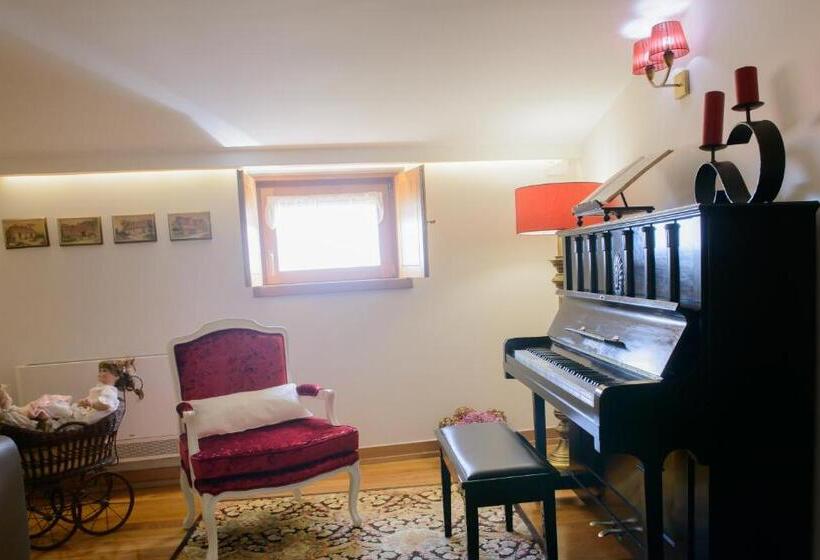 بنسيون Casa Da Amendoeira