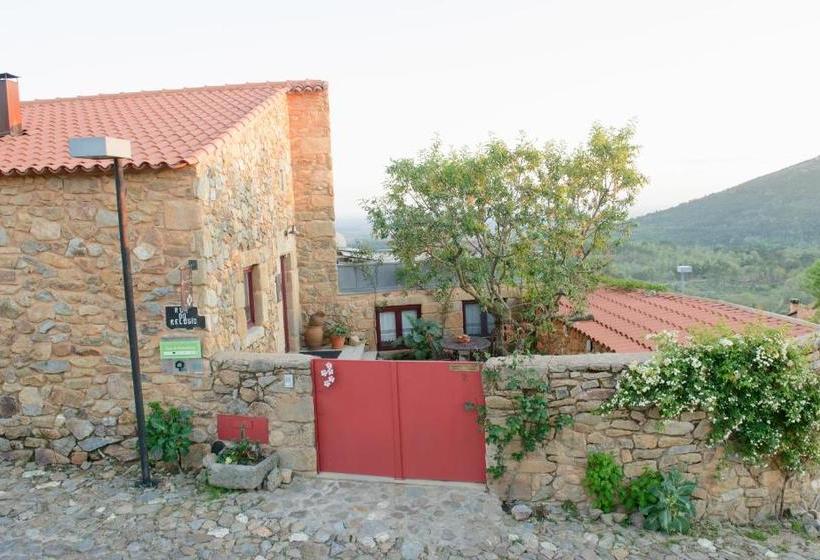 بنسيون Casa Da Amendoeira