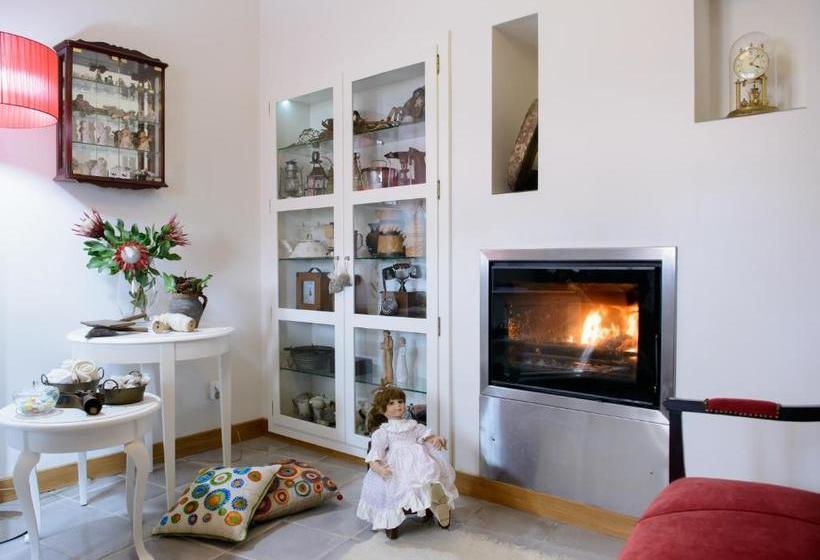 بنسيون Casa Da Amendoeira