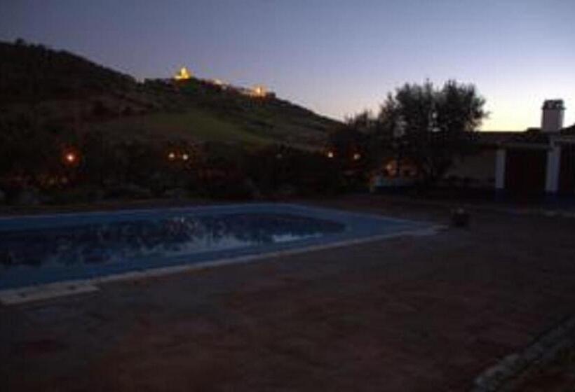 پانسیون Casa Saramago