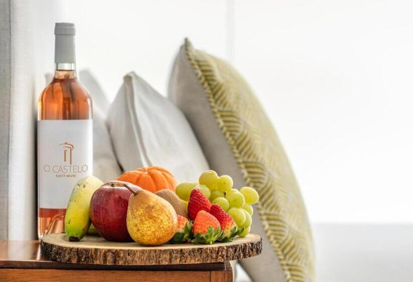 پانسیون Castelo Guest House