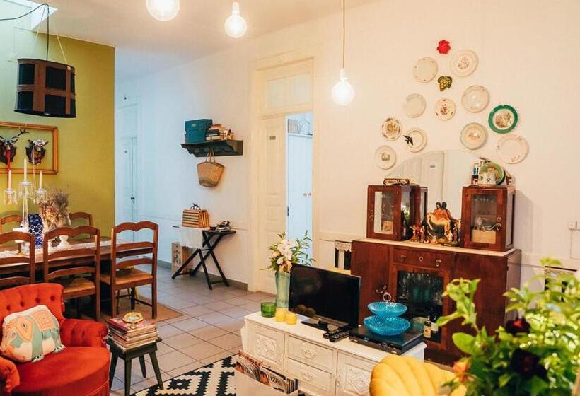 بنسيون Dona Fina Guest House