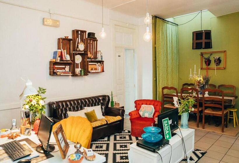 بنسيون Dona Fina Guest House