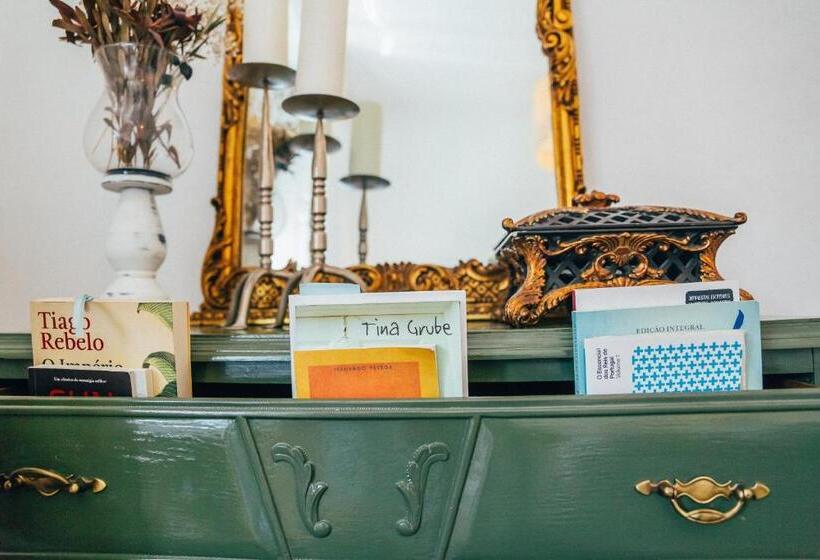 بنسيون Dona Fina Guest House