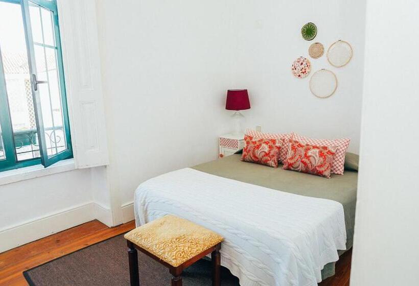 بنسيون Dona Fina Guest House