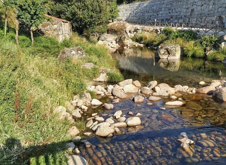 بنسيون Encosta Da Serra