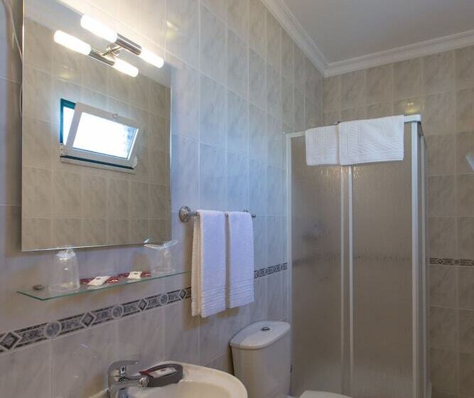 پانسیون Hospedaria Os Condes