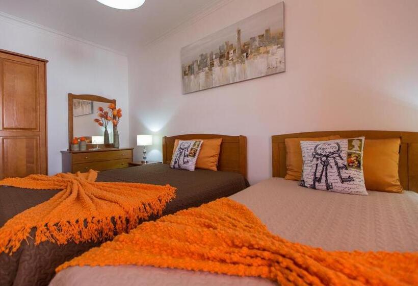 پانسیون Hospedaria Os Condes