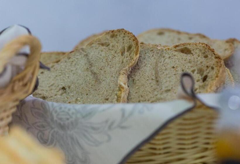 پانسیون Hospedaria Os Condes