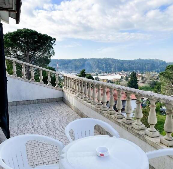 پانسیون Jantesta Guest House