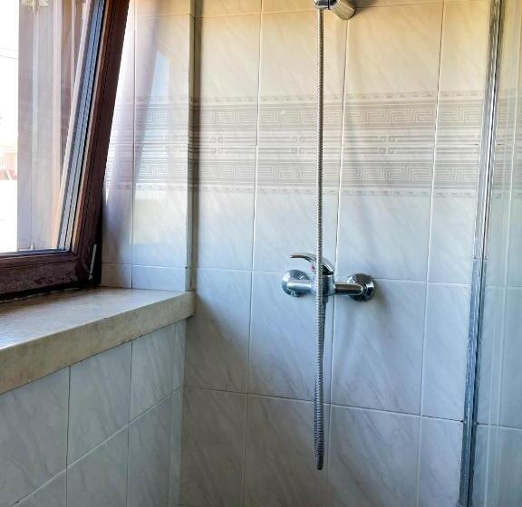 پانسیون Jantesta Guest House