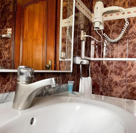 پانسیون Jantesta Guest House