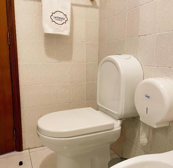 پانسیون Jantesta Guest House