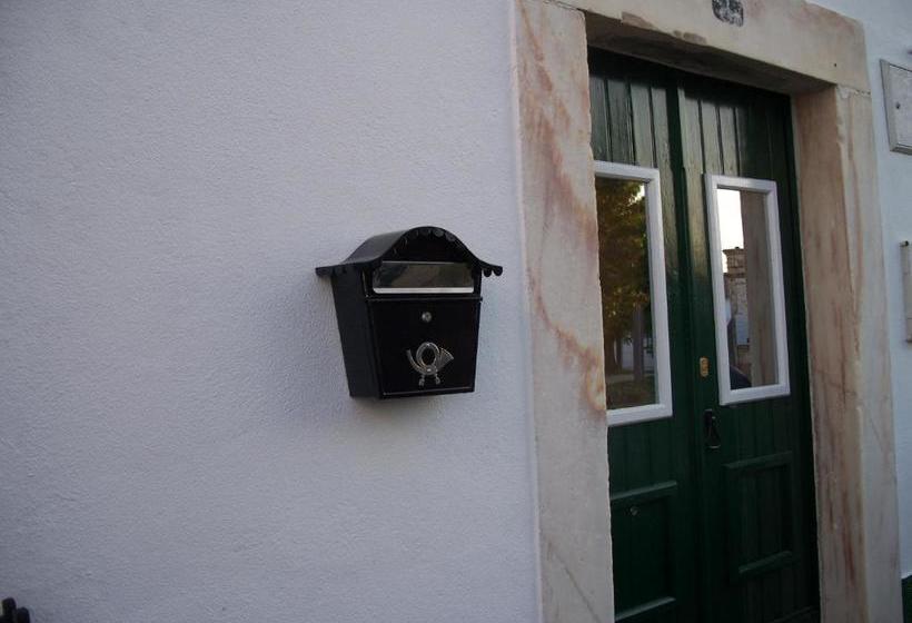 بنسيون Refugio Do Rossio