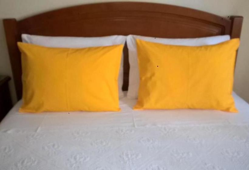 פנסיון Residencial Idalio