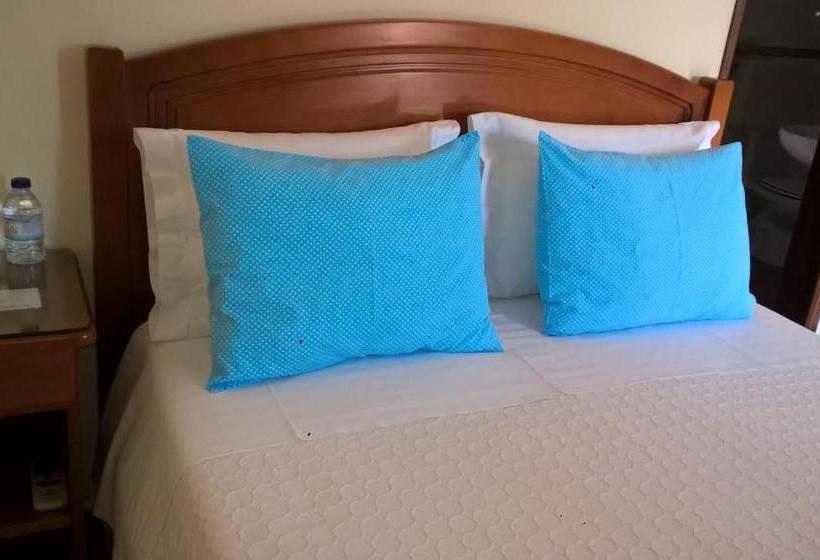 פנסיון Residencial Idalio