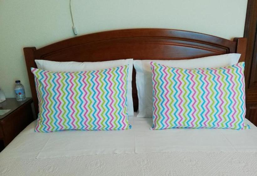 פנסיון Residencial Idalio