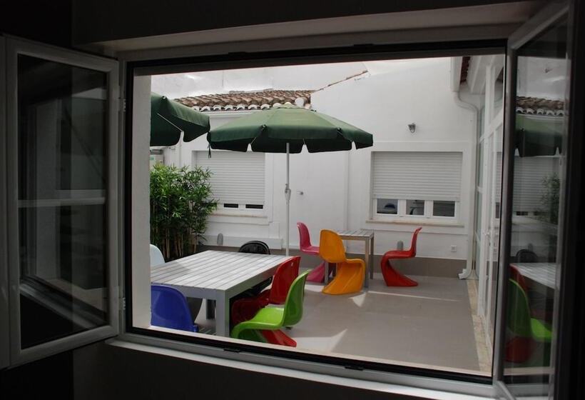 پانسیون Stayinn City  Evora